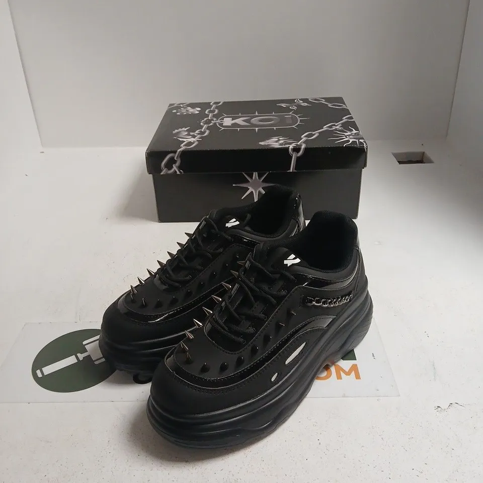 KOI UK 6 BANE OF EXILE TRAINERS – WOMEN'S, BLACK