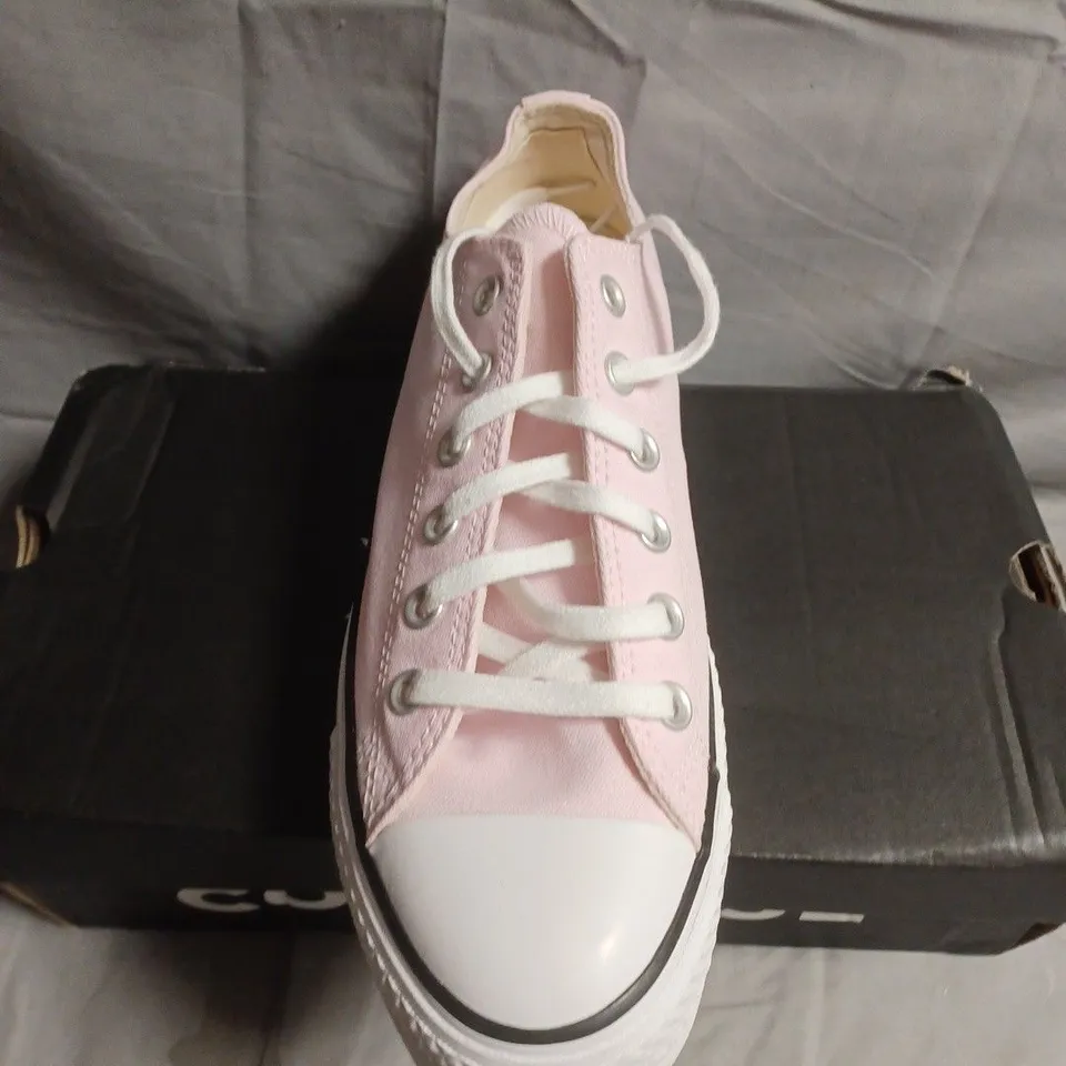 BOXED PAIR OF CONVERSE PINK CANVAS SNEAKERS – LOW TOP - UK SIZE 7
