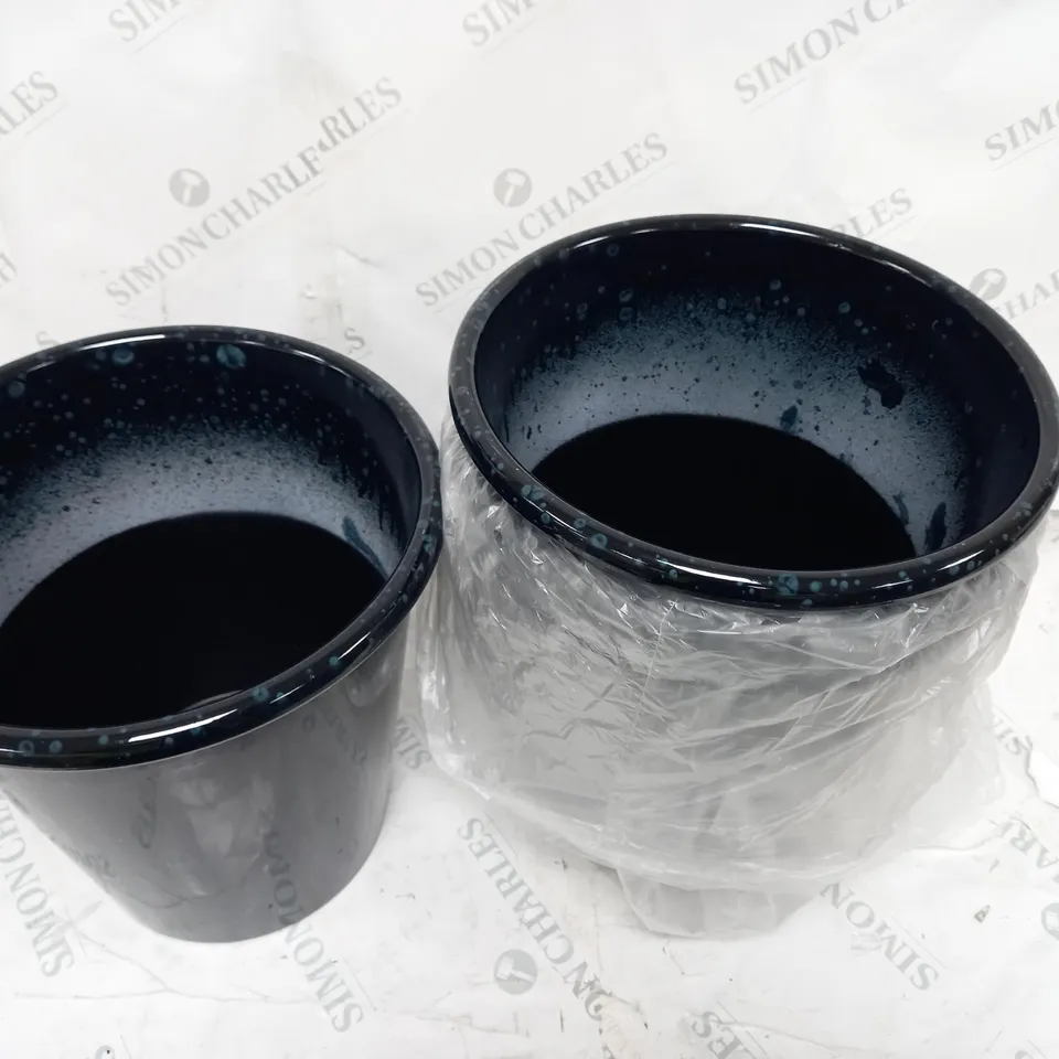 FLOURISH SET OF COTSWOLD GLAZED EFFECT PLANTERS