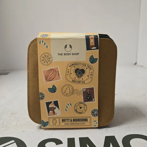 THE BODY SHOP NUTTY & NOURISHING SHEA ESSENTIALS GIFT SET