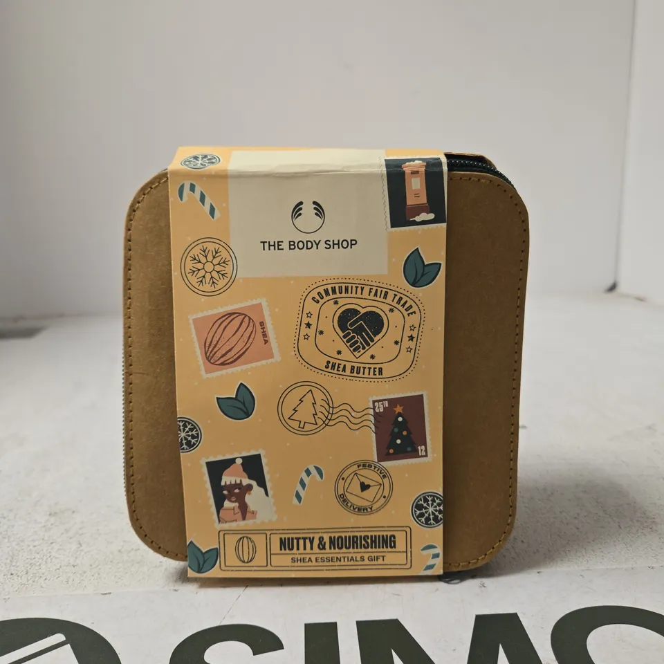 THE BODY SHOP NUTTY & NOURISHING SHEA ESSENTIALS GIFT SET