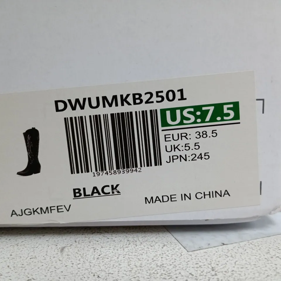 DREAM PAIRS BLACK SIZE 38.5