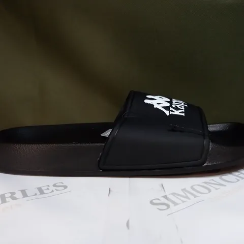KAPPA AUTHENTIC SLIDERS IN BLACK - 11