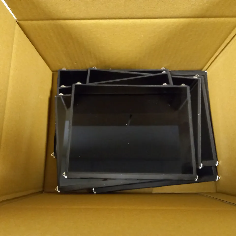 LOT OF APPROXIMATELY 10 ASSORTED REPLACEMENT LCD SCREENS TO INCLUDE LP097X02(SL)(Q2) REPLACEMENT LCD SCREEN, LP097X02(SL)(Q1) REPLACEMENT SCREEN, LP097X02(SL)(QE) REPLACEMENT SCREEN , ETC