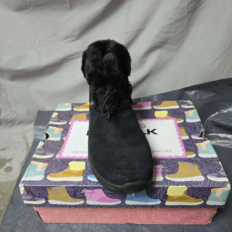 SKECHERS GO WALK WOMEN'S BLACK FUR-LINED WINTER BOOTS – DESIGNED FOR WALKING SIZE 6