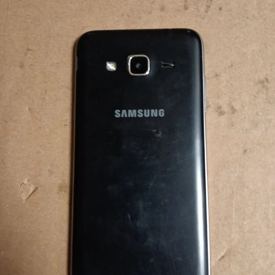 SAMSUNG GALAXY J3 (2016)