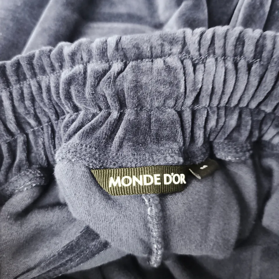 MONDE D'OR NAVY VELOUR TRACK PANTS – SIZE M