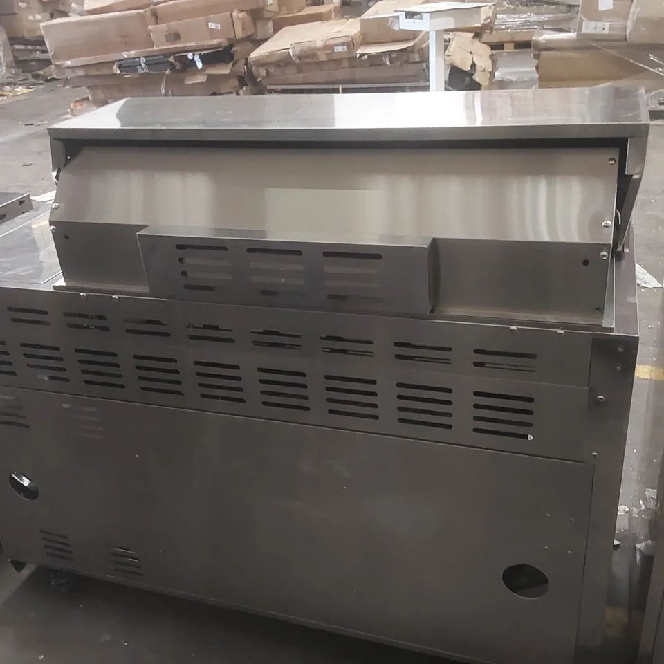 MONSTER GRILL - ULTIMATE OUTDOOR KITCHEN - 6 BURNER GAS BBQ GRILL WITH FRIDGE AND SINK