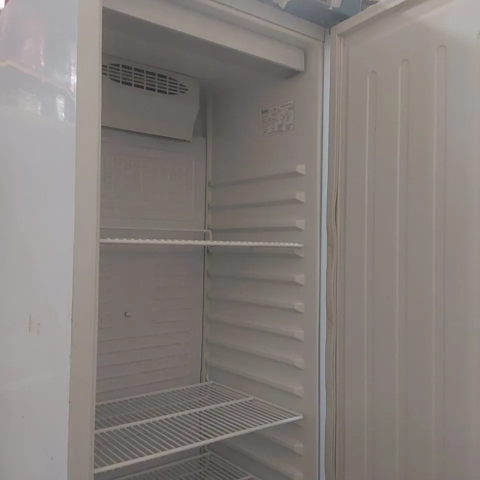 LEC COMMERCIAL PLATINUM CRS400W UPRIGHT REFRIGERATOR