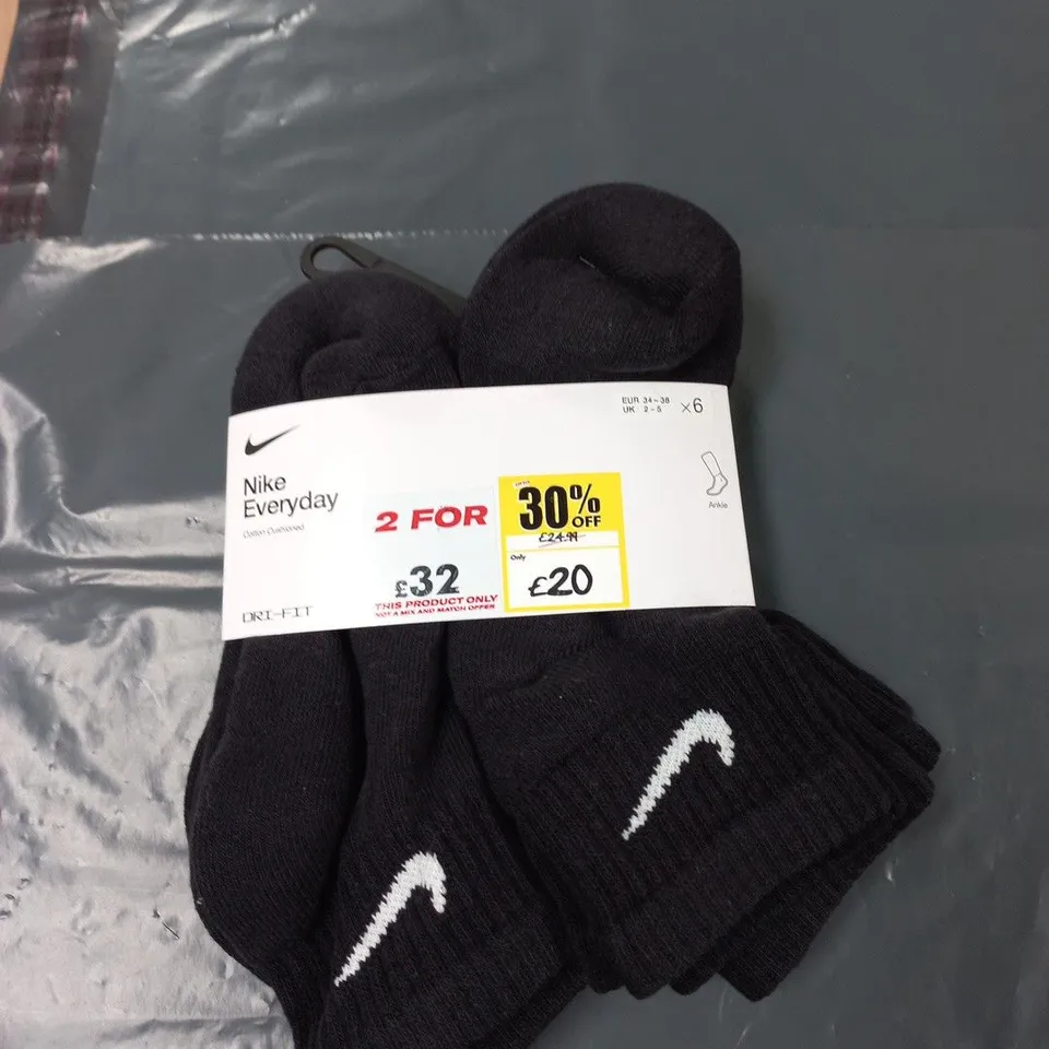 NIKE EVERYDAY BLACK SOCKS – PACK OF 6 PAIRS - UK SIZE 2-5 