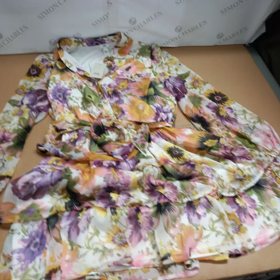 RIVER ISLAND FLORAL DRESS - 10