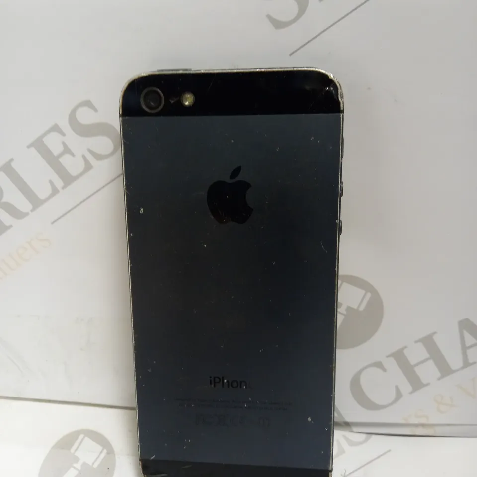 APPLE IPHONE 5 (A1429) 