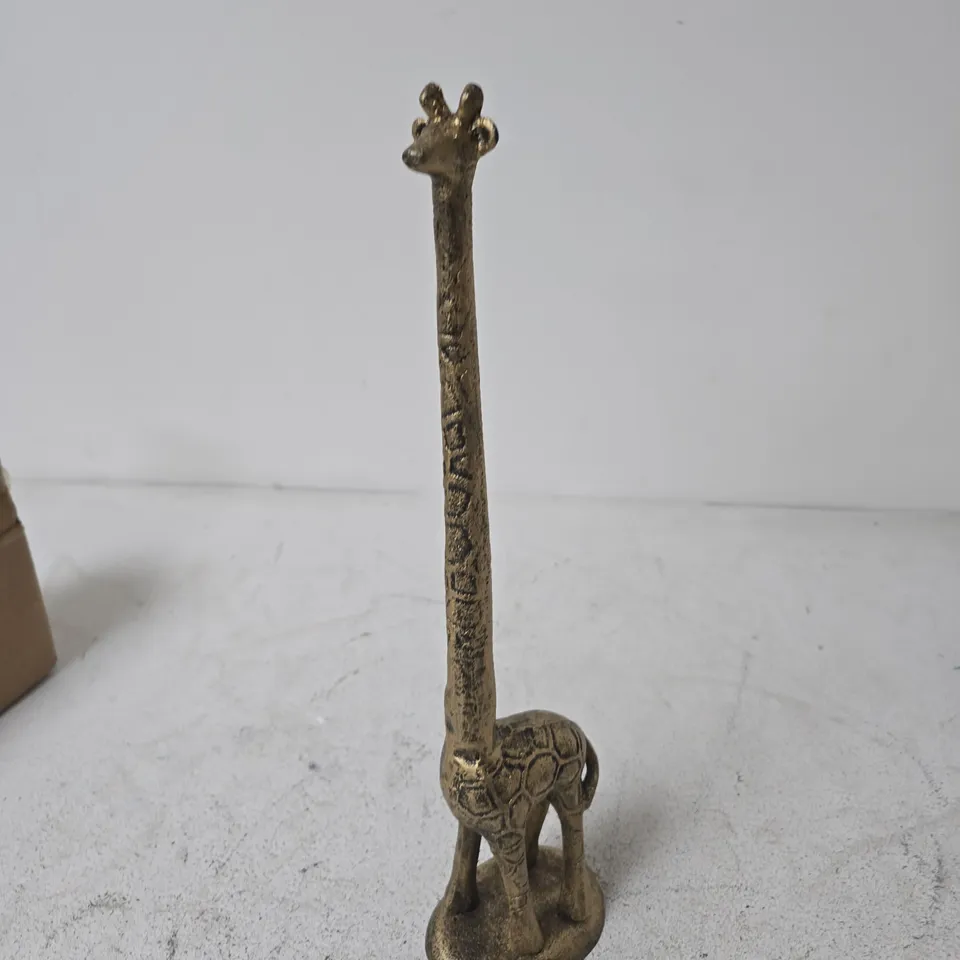 BRASS-TONED GIRAFFE SCULPTURE