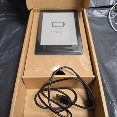 AMAZON KINDLE 6\" E-READER (8TH GEN) – BOXED