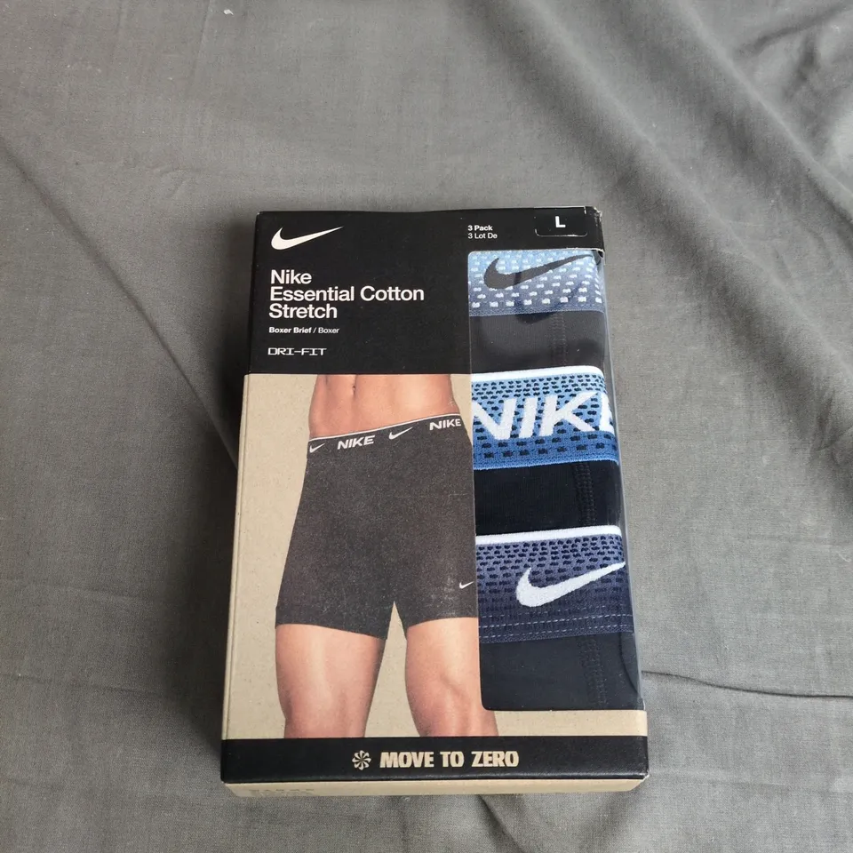 NIKE ESSENTIAL COTTON STRETCH BOXER BRIEFS 3-PACK – LARGE