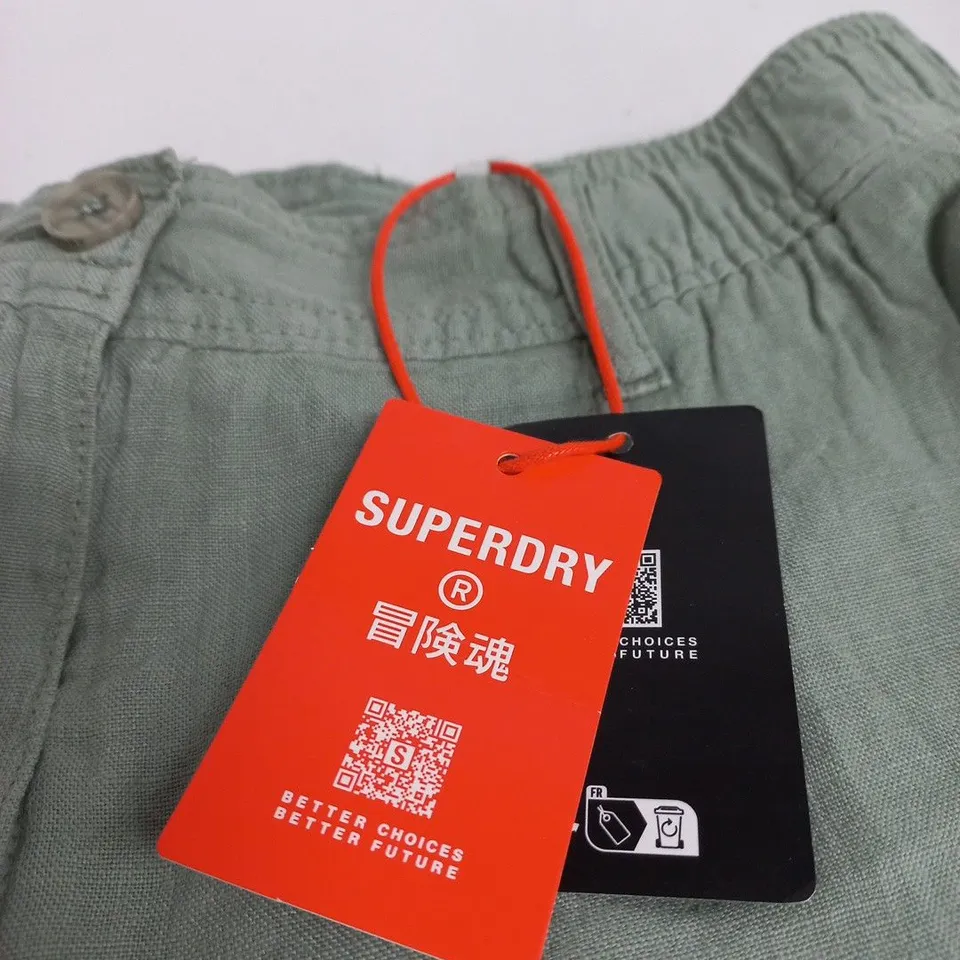 SUPERDRY MID RISE LINEN SHORT – LIGHT JADE GREEN, UK 28 