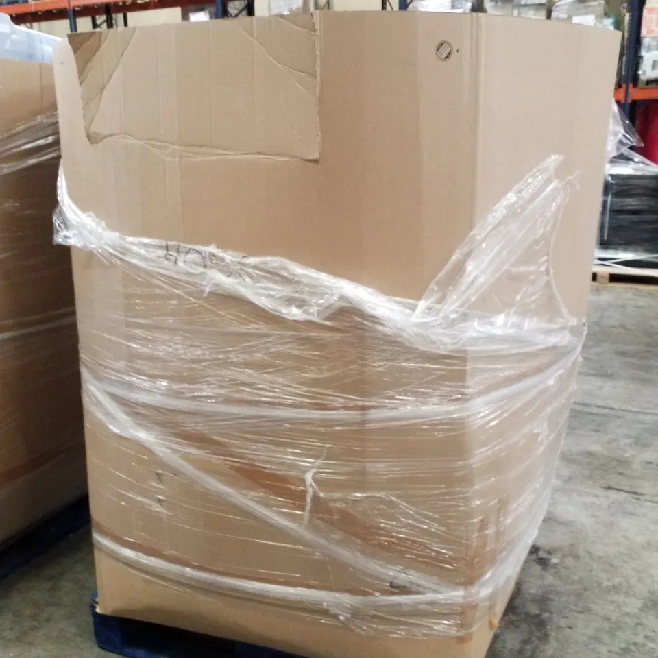 PALLET OF ASSORTED GARDEN HOSES 