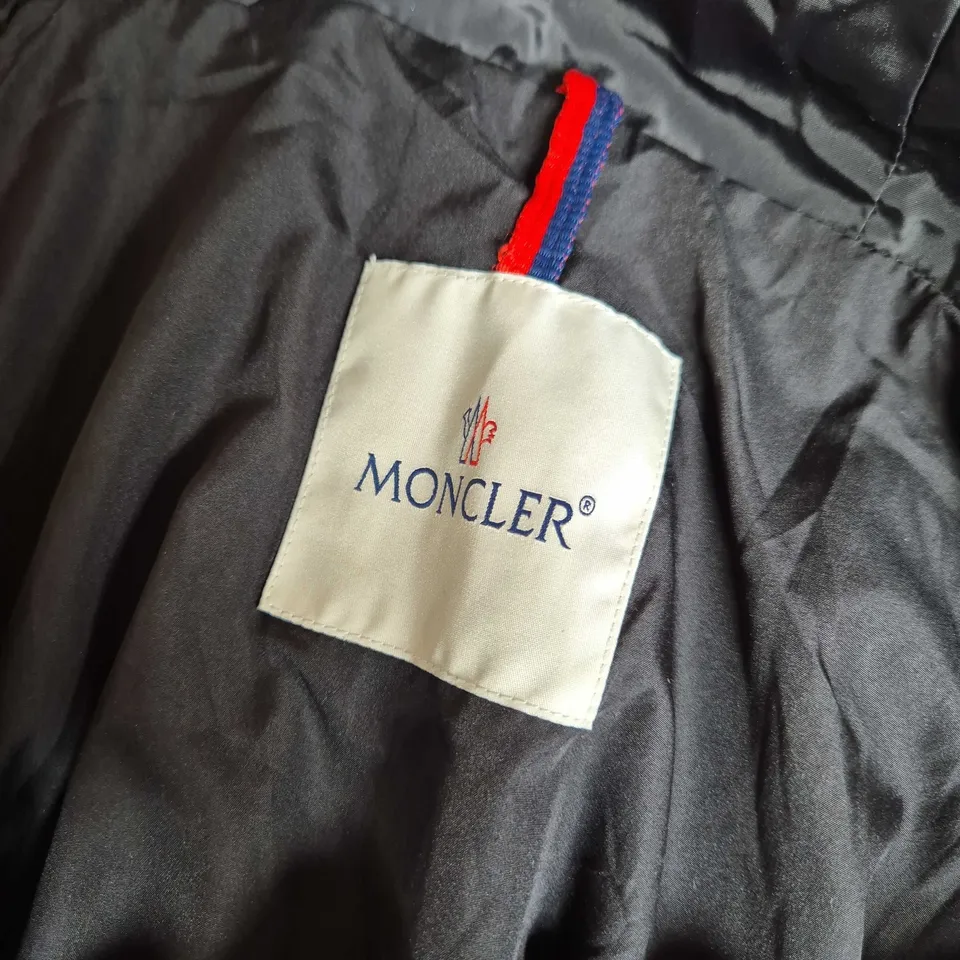 MONCLER ZIP HOODED JACKET IN BLACK - SIZE 3
