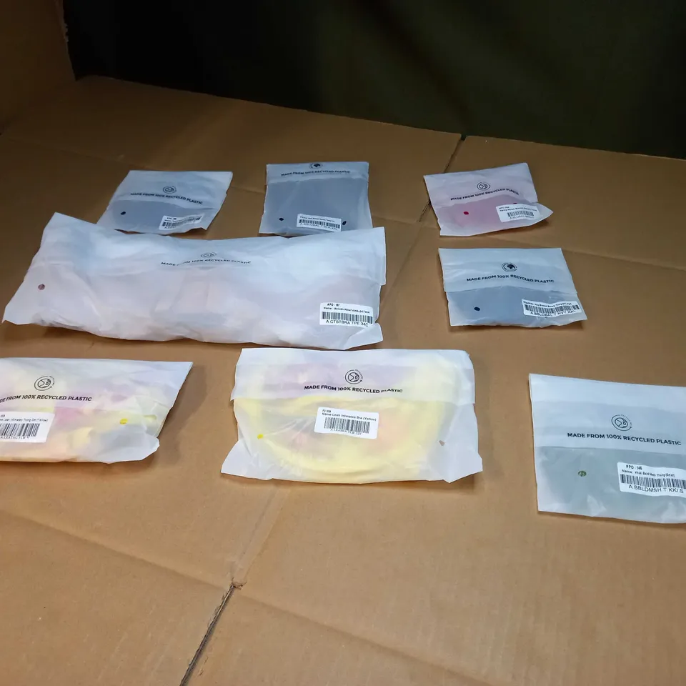 LOT OF APPROX 8 PACKAGED LOUNGE UNDERWEAR ITEMS VARYING IN SIZE/STYLE/COLOUR