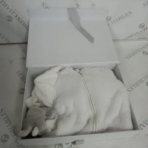 THE LITTLE WHITE COMPANY WHITE FLEECE ROMPER SUIT GIFT SET SIZE 3-6 MONTHS