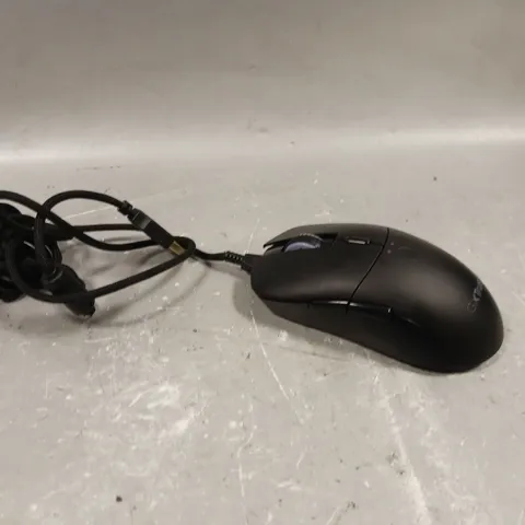 GXTRUST BLACK MOUSE 