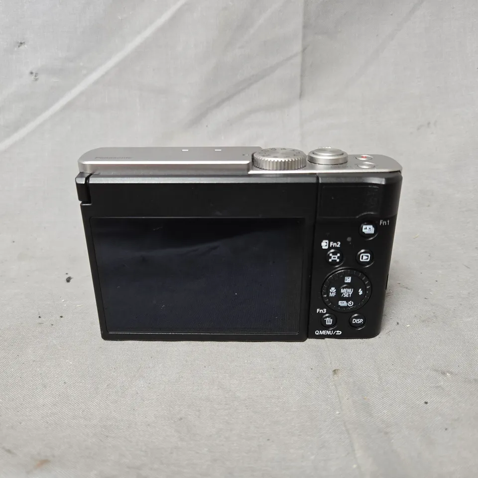 PANASONIC LUMIX DIGITAL CAMERA WITH LEICA LENS