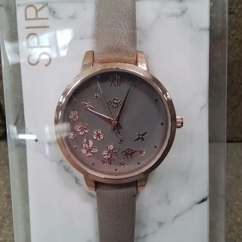 BOXED SPIRIT WOMENS ANALOG WATCH