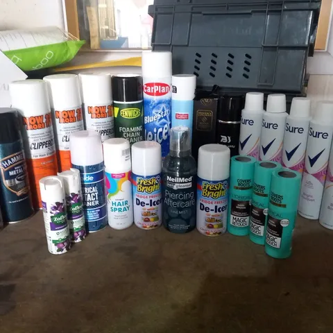 APPROXIMATELY 27 ASSORTED AEROSOL SPRAYS TO INCLUDE; HAMMERITE, CAR PLAN, SURE, LOREAL AND RAPIDE