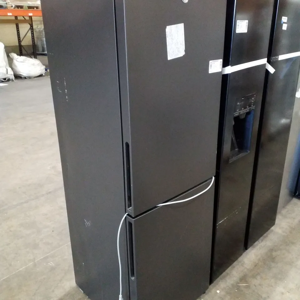 HOOVER FREESTANDING FRIDGE FREEZER BLACK - UNPROCESSED RAW RETURN