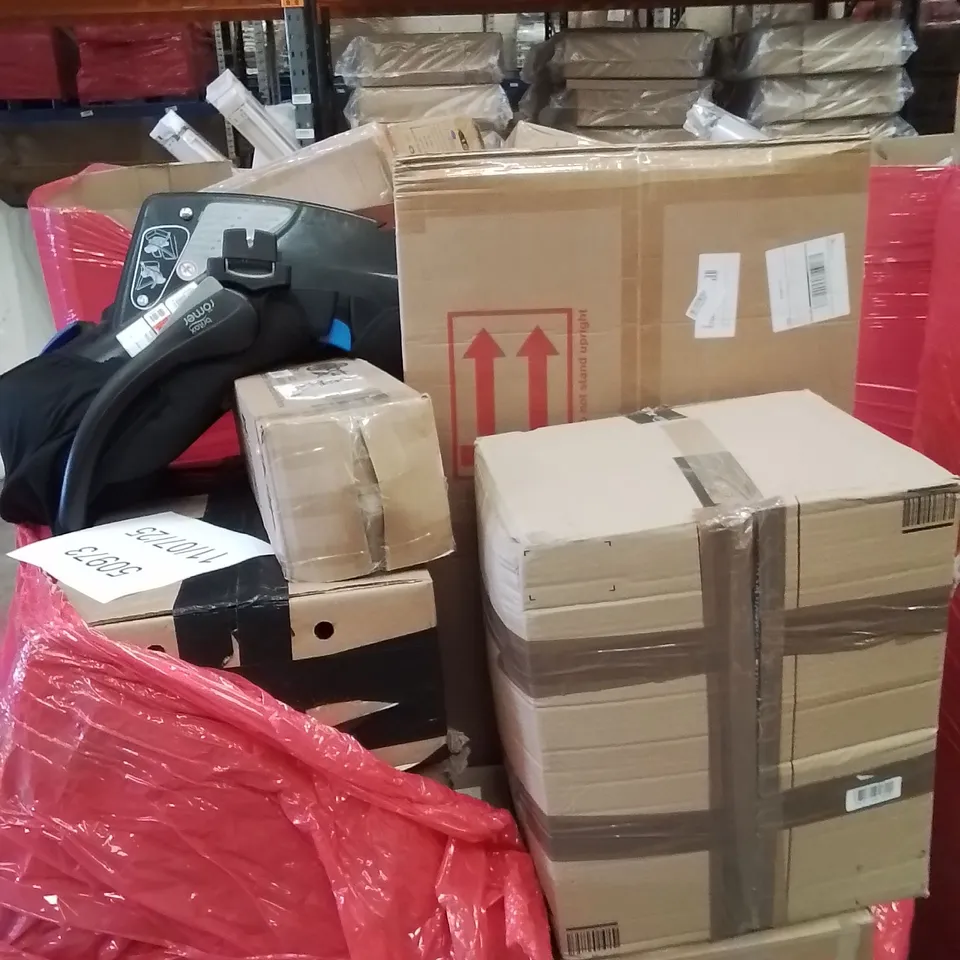 PALLET CONTAINING VARIOUS ASSORTED BOXED HOUSEHOLD ITEMS TO INCLUDE: SLEEPING BAG, 3D PRINTER, PRESSURE WASHER AND LOTS MORE UNMARKED BOXED ITEMS 