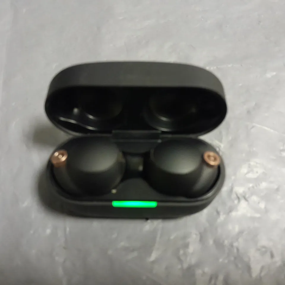 UNBOXED SONY WF-1000XM4 EARBUDS