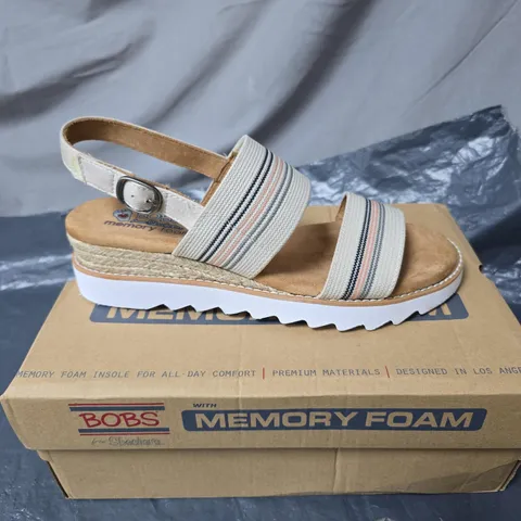BOBS MEMORY FOAM SANDALS BY SKECHERS – BEIGE STRIPED STRAPS, WOMEN'S UK 6