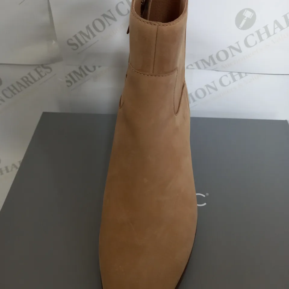BOXED PAIR OF VIONIC LOW HEEL ANKLE BOOTS IN SAGE SIZE 7.5