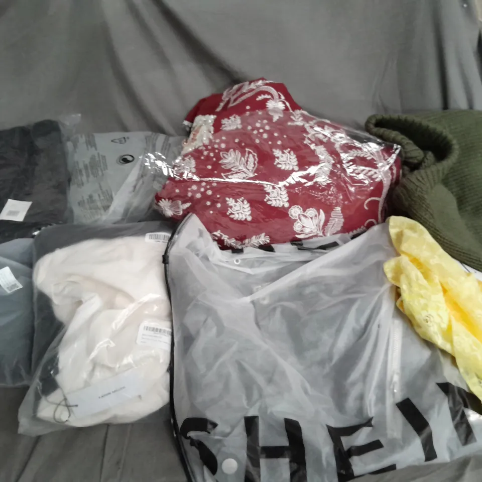 LARGE BOX OF ASSORTED CLOTHING ITEMS IN VARIOUS STYLES, COLOURS AND SIZES