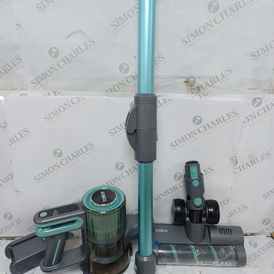 BOXED TOWER VL70FLEXI CORDLESS VACUUM CLEANER 