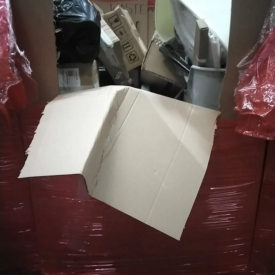 PALLET OF HOUSEHOLD ITEMS TO INCLUDE TURNTABLE SYSTEM, SUITCASE, ROLLER SKATES, MUTE SEAT COVER AND OTHER ASSORTED ITEMS...