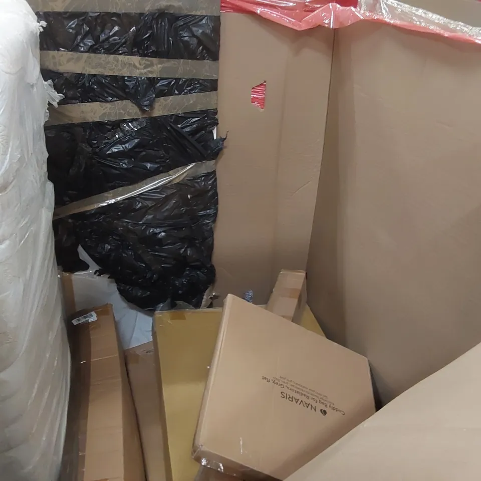 PALLET OF ASSORTED CONSUMER PRODUCTS TO INCLUDE: DOUBLE MATTRESS TOPPER, LED FAN LIGHT, DIY CARPET GRIPPER, SUITCASE, BLINDS ECT