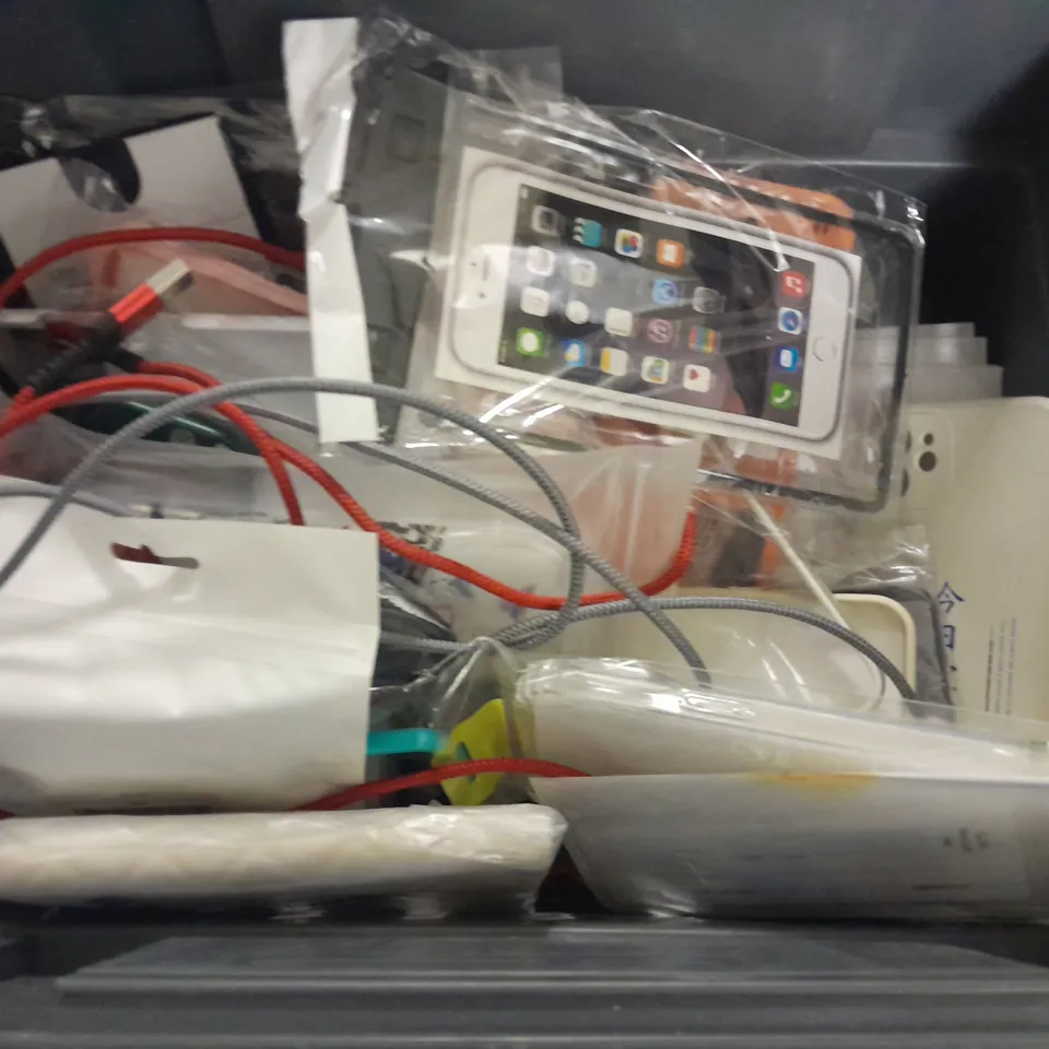 LOT OF ASSORTED MOBILE PHONE ACCESSORIES TO INCLUDE CASES, SCREEN PROTECTORS AND CHARGE CABLES