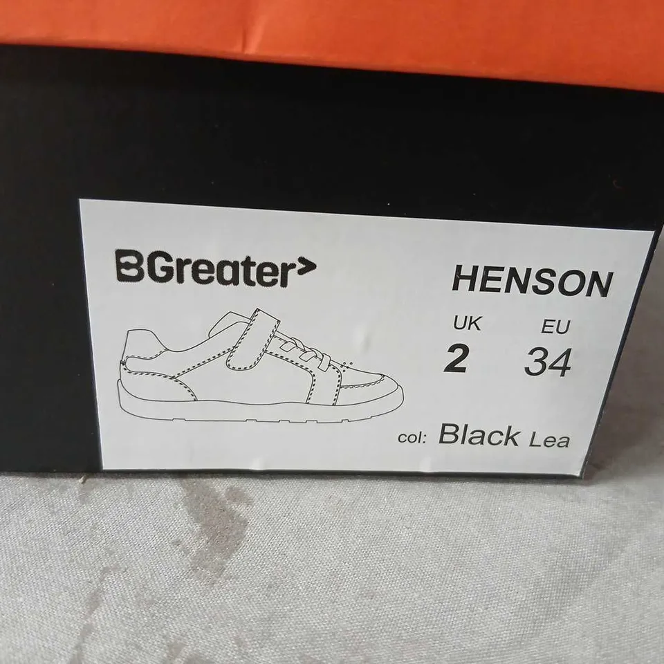 B GREATER HENSON BLACK LEATHER SNEAKERS – UK 2 (EU 34) 