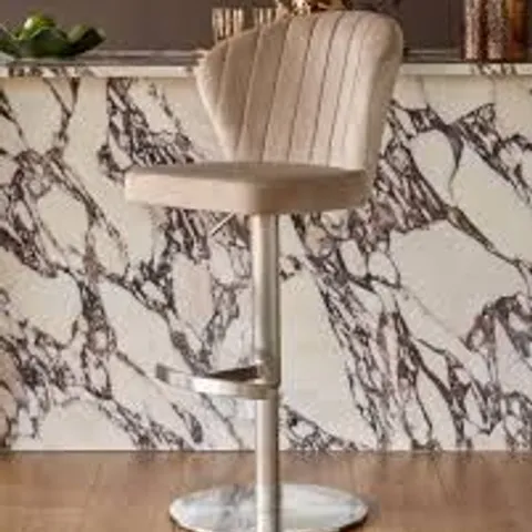 BOXED DANETTI HARPER CHAMPAGNE VELVET GAS LIFT BAR STOOL