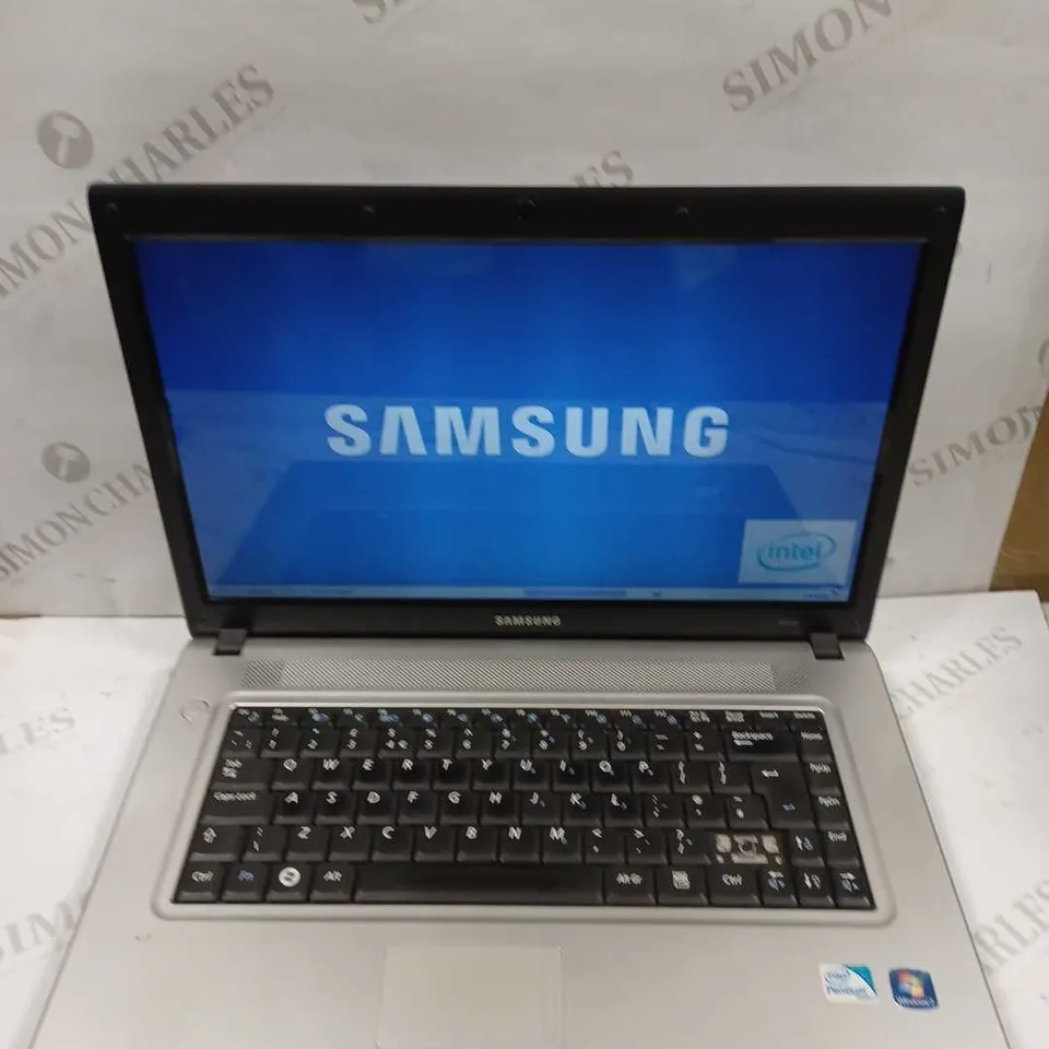 SAMSUNG R519 LAPTOP 
