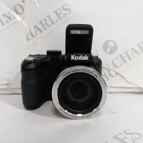BOXED KODAK PIXPRO AZ422 DIGITAL CAMERA