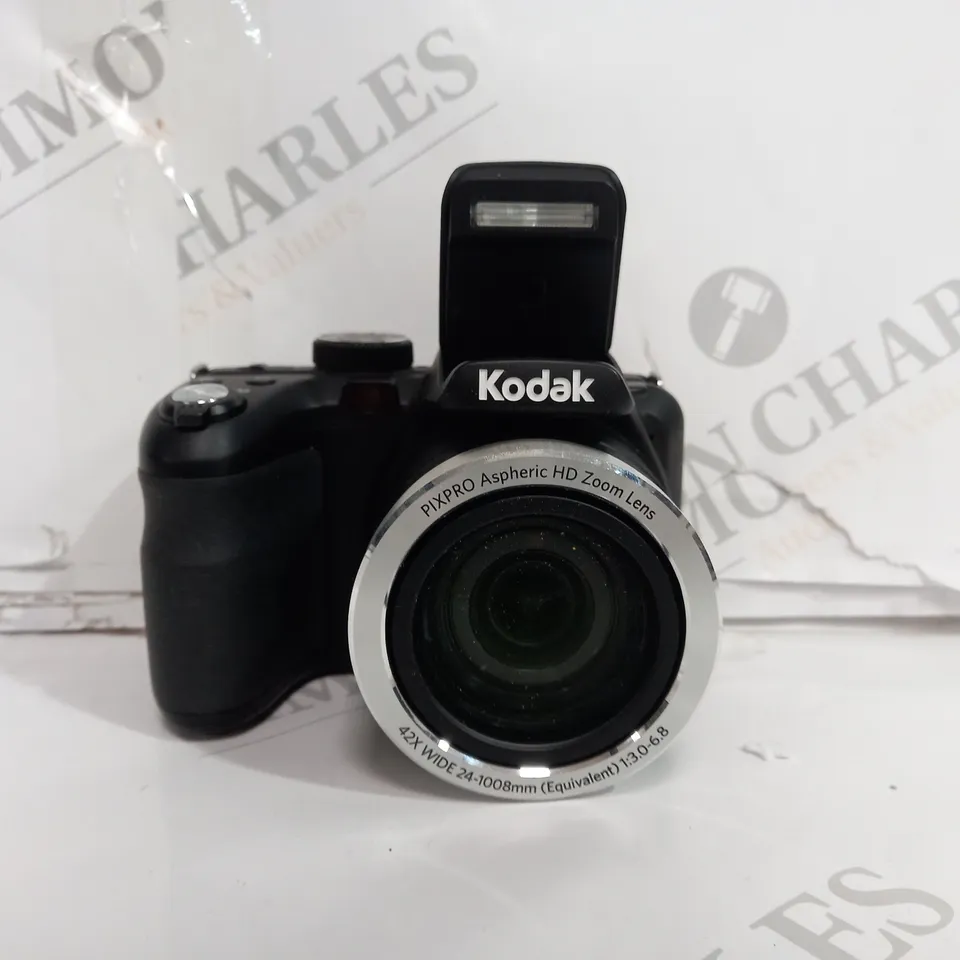 BOXED KODAK PIXPRO AZ422 DIGITAL CAMERA 