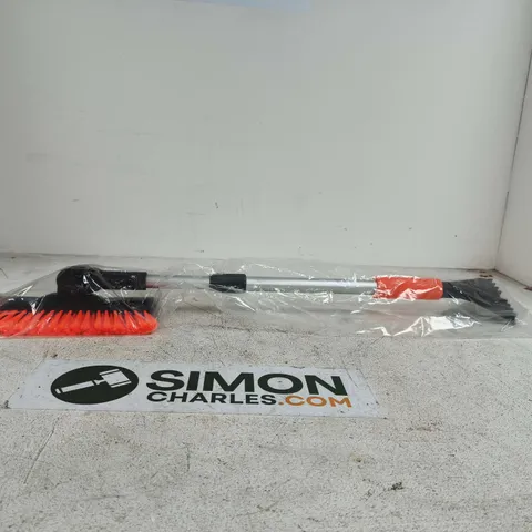 CLEANING BRUSH WITH LONG HANDLE AND ORANGE BRISTLES