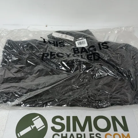 BOX OF APPROXIMATELY 10 ASSORTED ARI SPRAY JACKETS IN SIZES L/XL