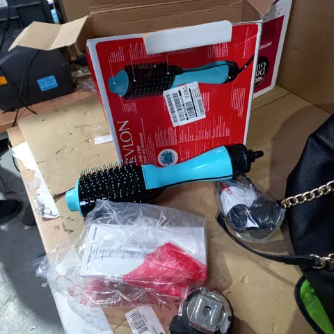 SALON ONE-STEP HAIR DRYER AND VOLUMISER REVLON