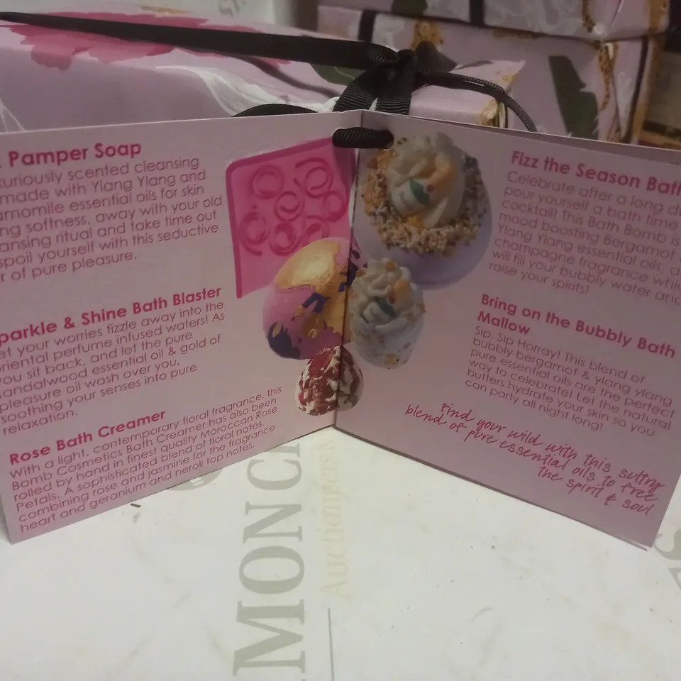 WILD AT HEART BATH BOMBS SET OF 5