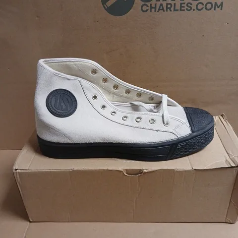 BOXED PAIR OF UNITED STATES RUBBER COMPANY WHITE HIGH-TOP SNEAKERS WITH NAVY TOE CAP – UK 6