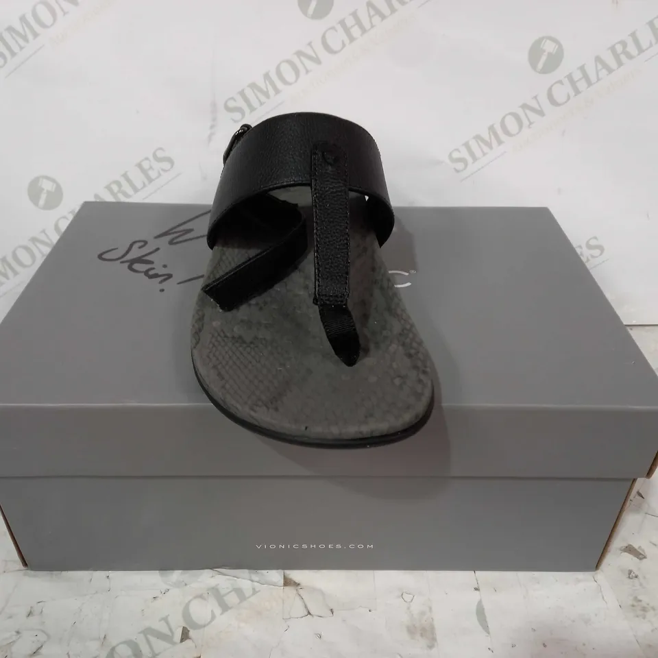 BOXED PAIR OF VIONIC SANDALS IN BLACK UK SIZE 6