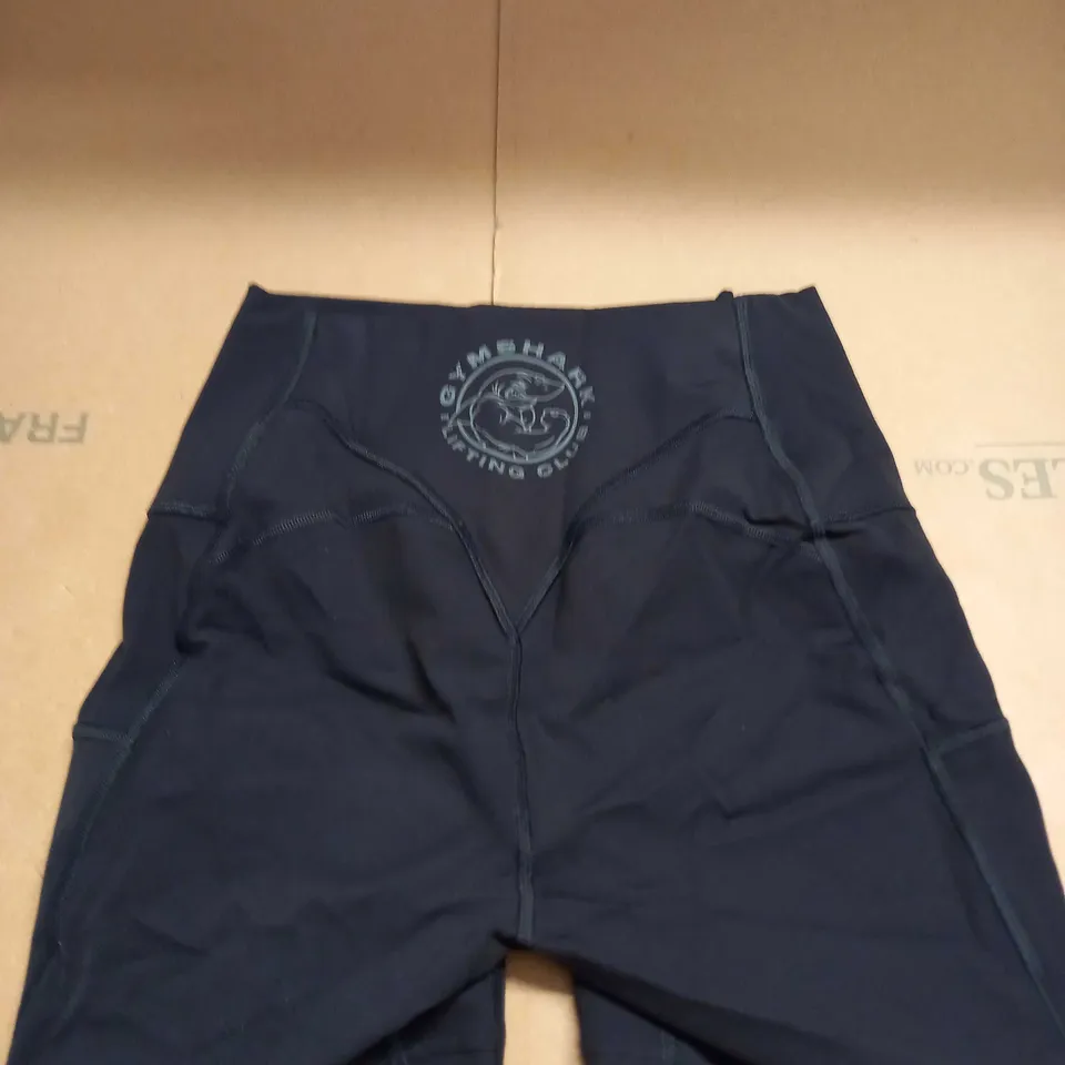 GYMSHARK WORKOUT SHORTS SIZE S